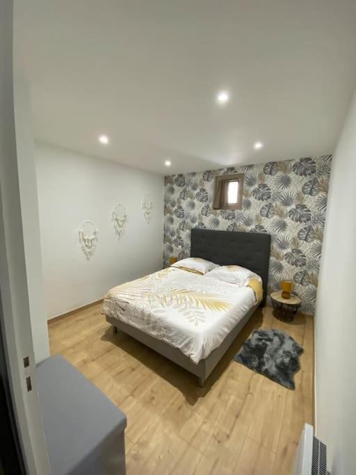 Le Petit Loft Des Halles เบซิเยร์ ภายนอก รูปภาพ
