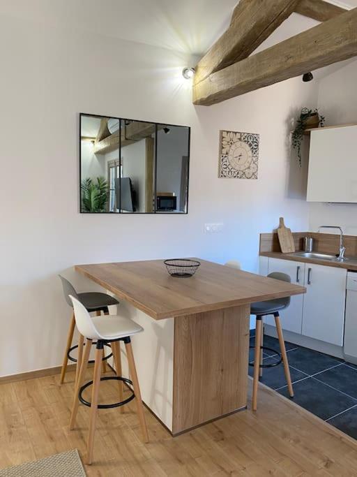 Le Petit Loft Des Halles เบซิเยร์ ภายนอก รูปภาพ